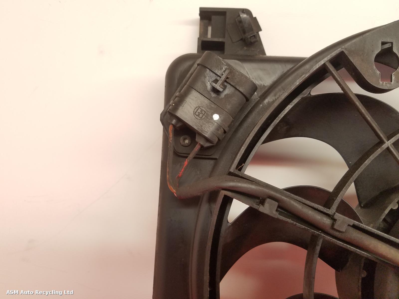 View Auto part Engine Cooling Motor Vauxhall Zafira 2013
