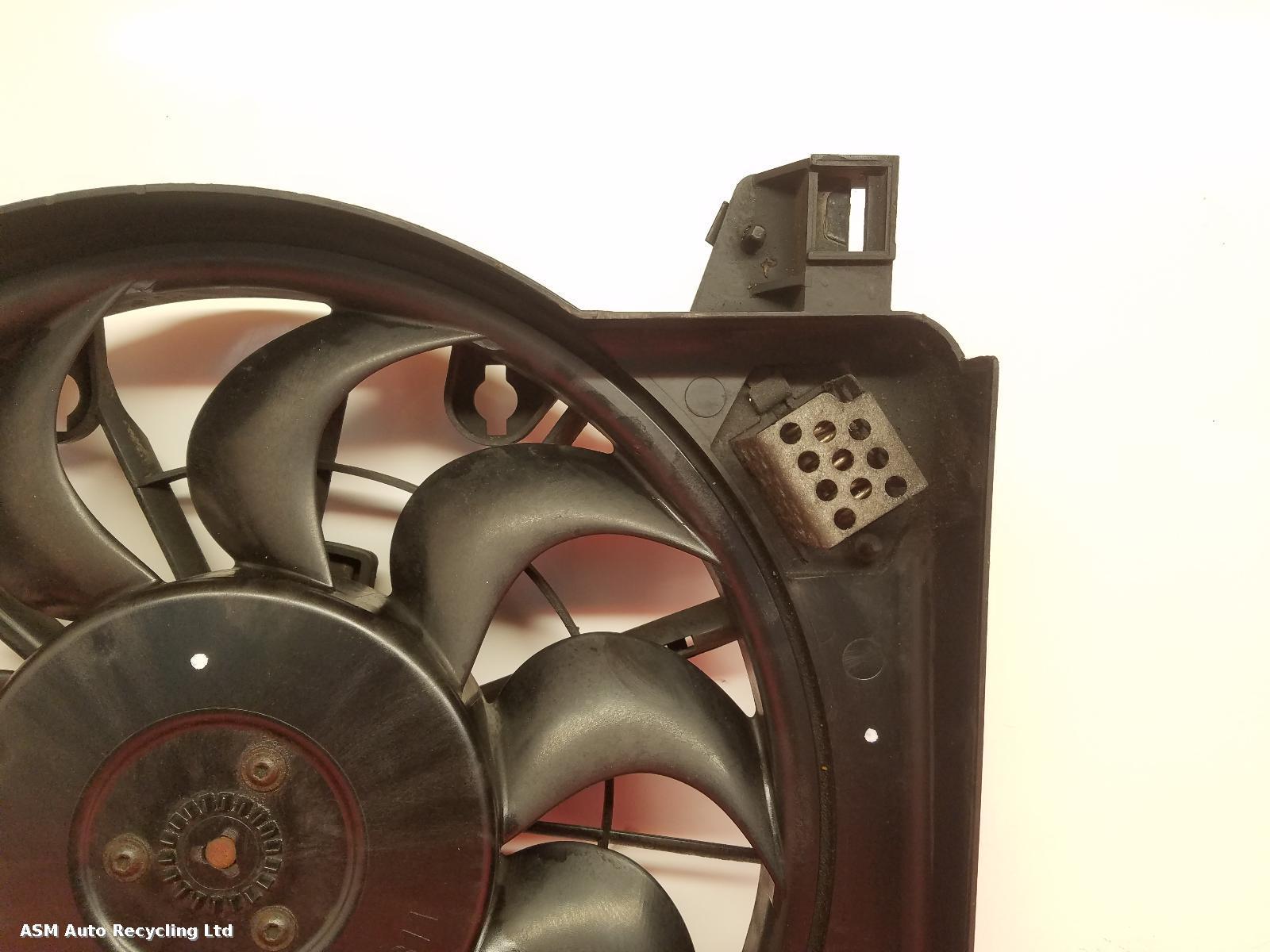 View Auto part Engine Cooling Motor Vauxhall Zafira 2013
