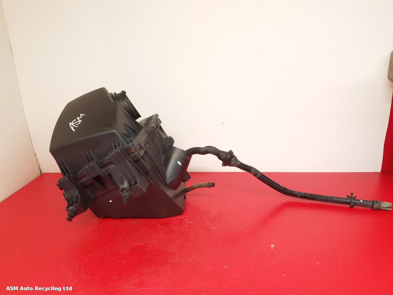View Auto part Air Cleaner/Box Vauxhall Meriva 2012