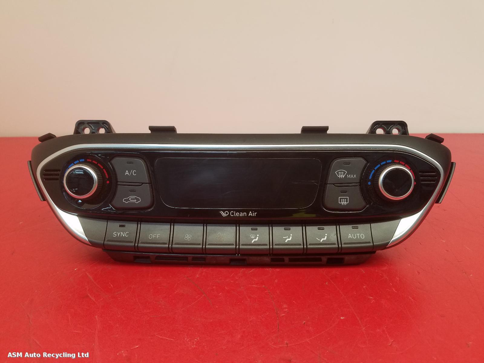View Auto part Heater/AC Controller Hyundai I30 2017