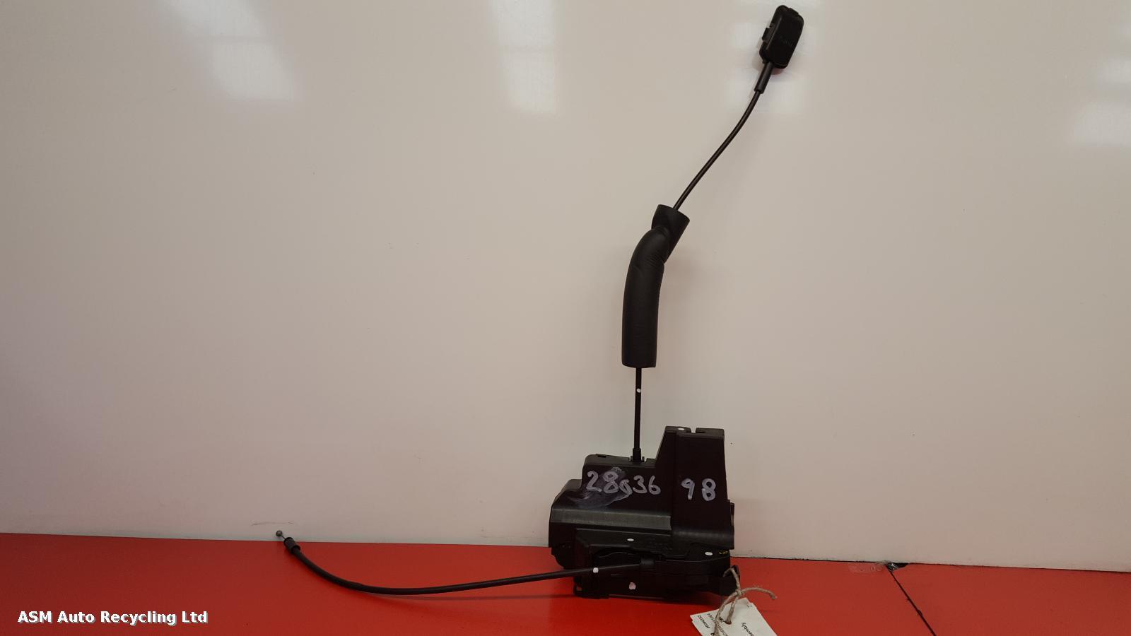 View Auto part Door Lock Assembly Renault Megane 2010
