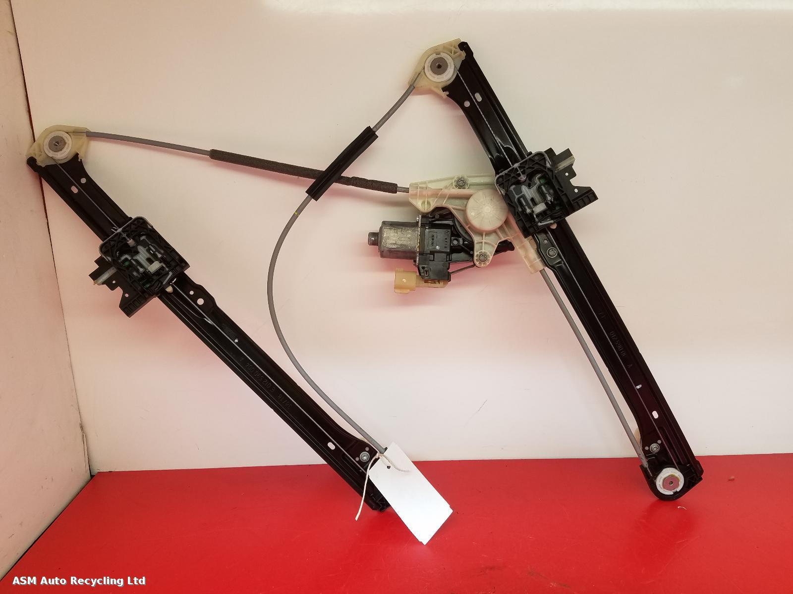 View Auto part RF Window Regulator Jaguar I-pace 2019