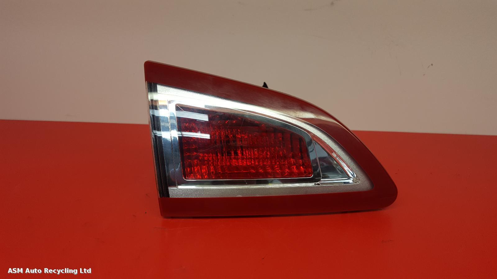 View Auto part L Taillight Renault Scenic 2011