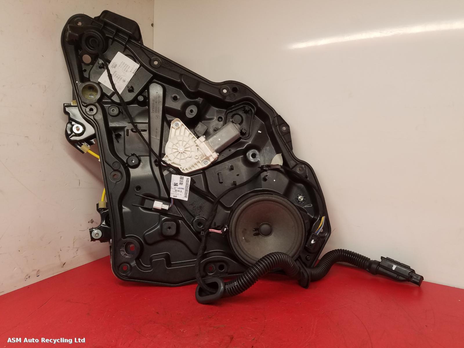 View Auto part RR Window Regulator Mercedes Cla 2017