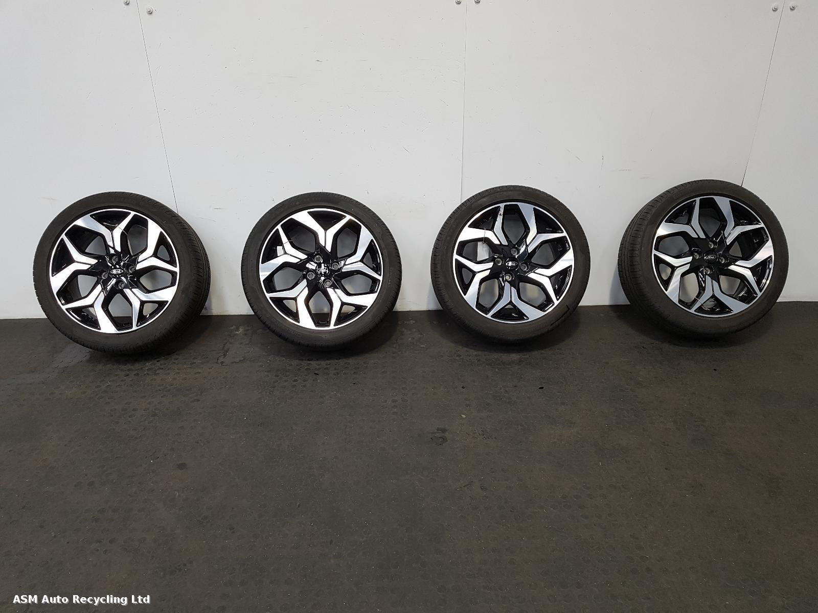 View Auto part Wheel Set Ford Ecosport 2019