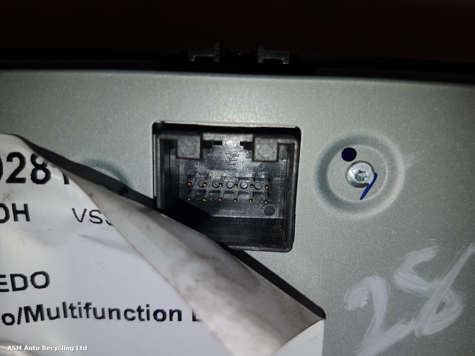 View Auto part Radio Display Seat Toledo 2017