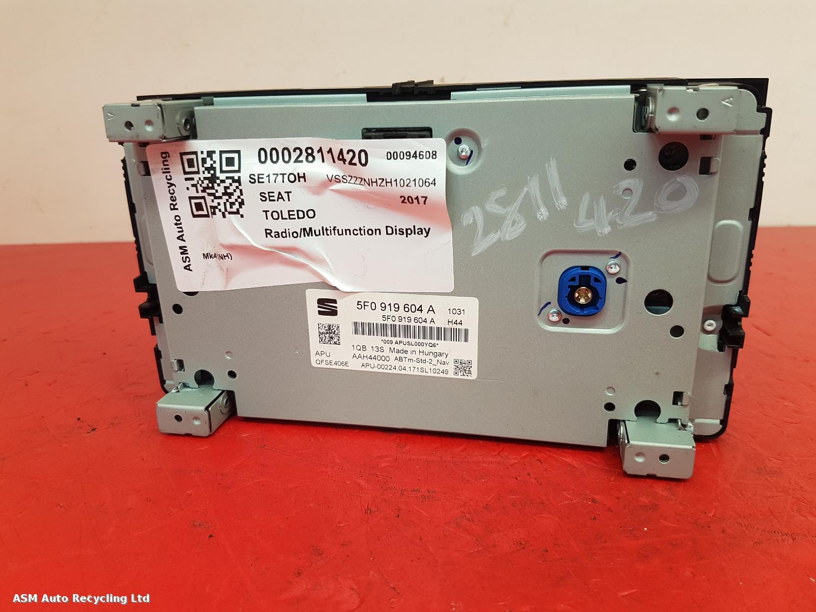 View Auto part Radio Display Seat Toledo 2017