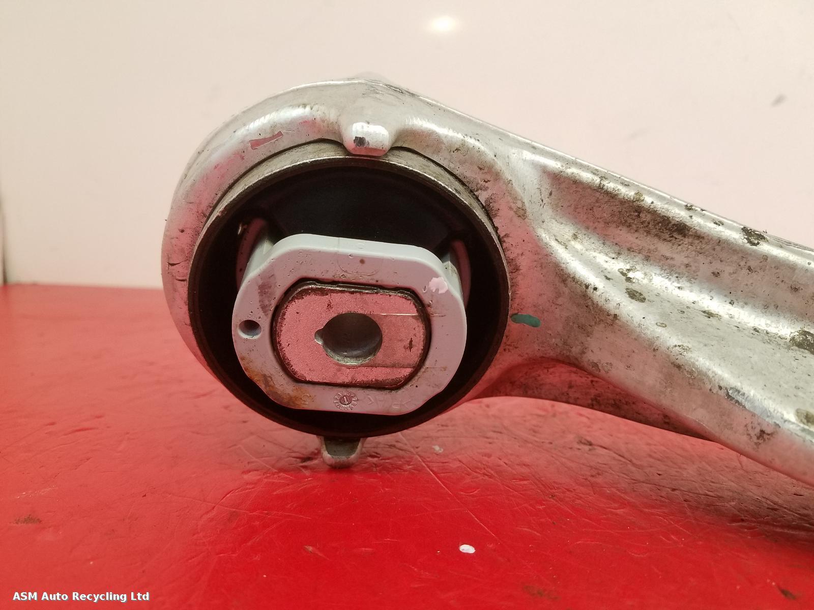 View Auto part RF Lower Control Arm Land Rover Range Rover Velar 2018