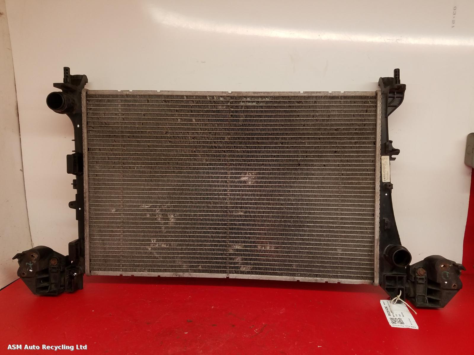 View Auto part Radiator Fiat 500l 2014