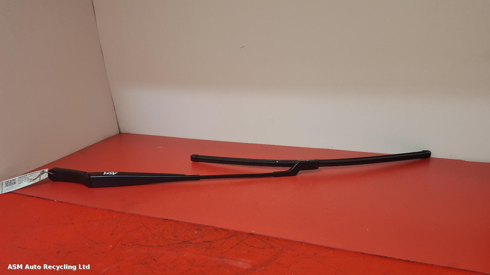 View Auto part Wiper Arm Volkswagen Touran 2014