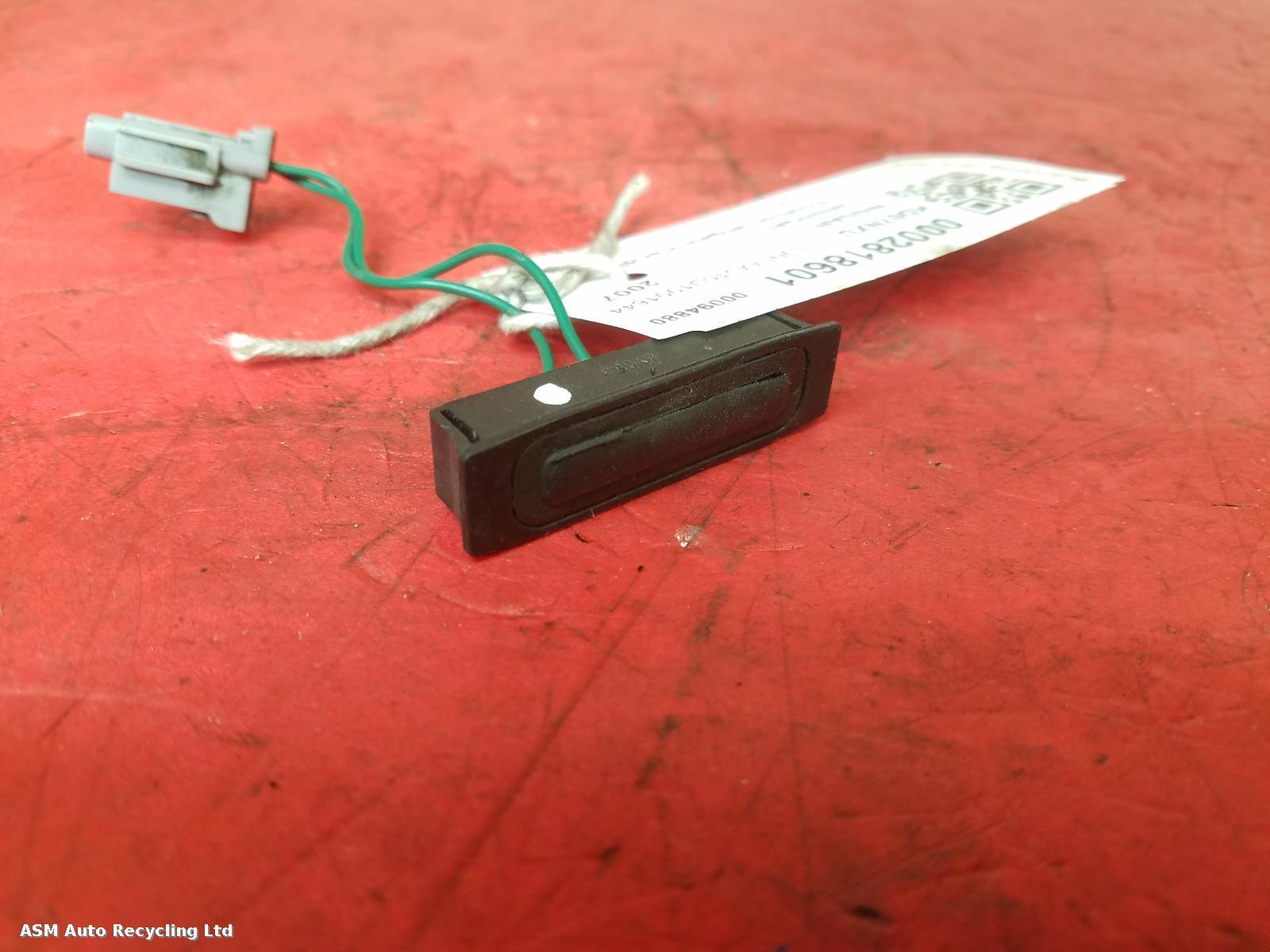 View Auto part Bootlid/Tailgate Micro Switch Nissan Qashqai 2007