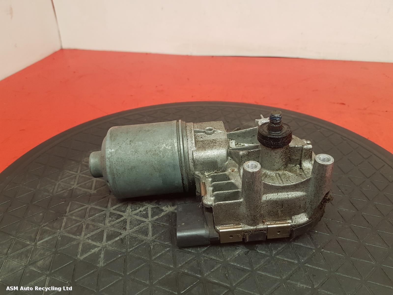 View Auto part Wiper Motor Front Volvo C30 2012