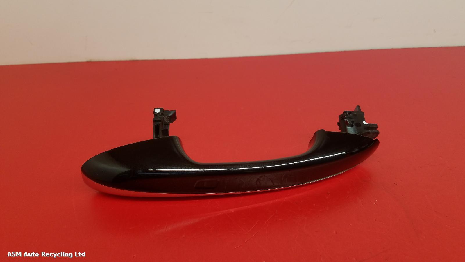 View Auto part Door Handle Mercedes Glc 2017