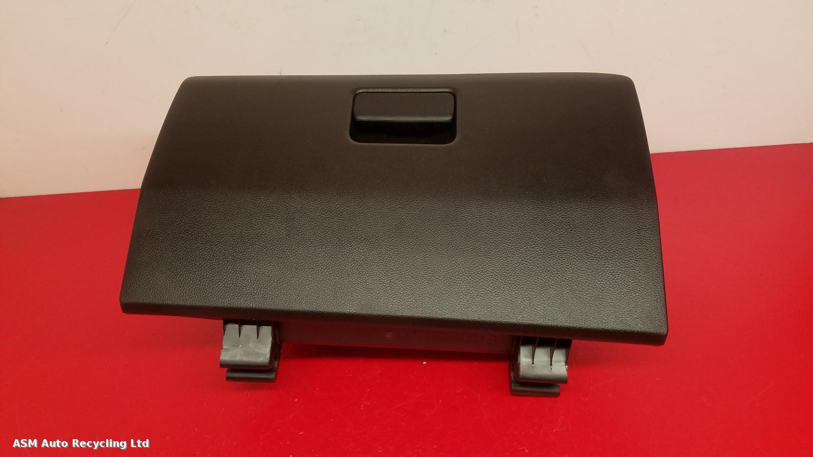 View Auto part Glove Box Suzuki Swift 2018
