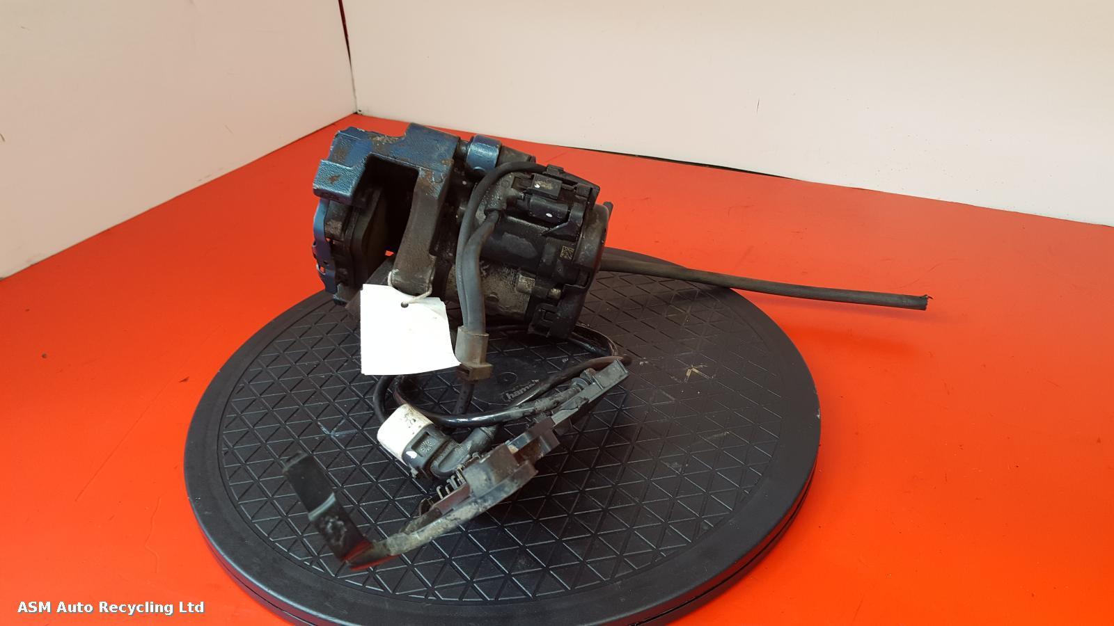 View Auto part Caliper Mercedes C Class 2016
