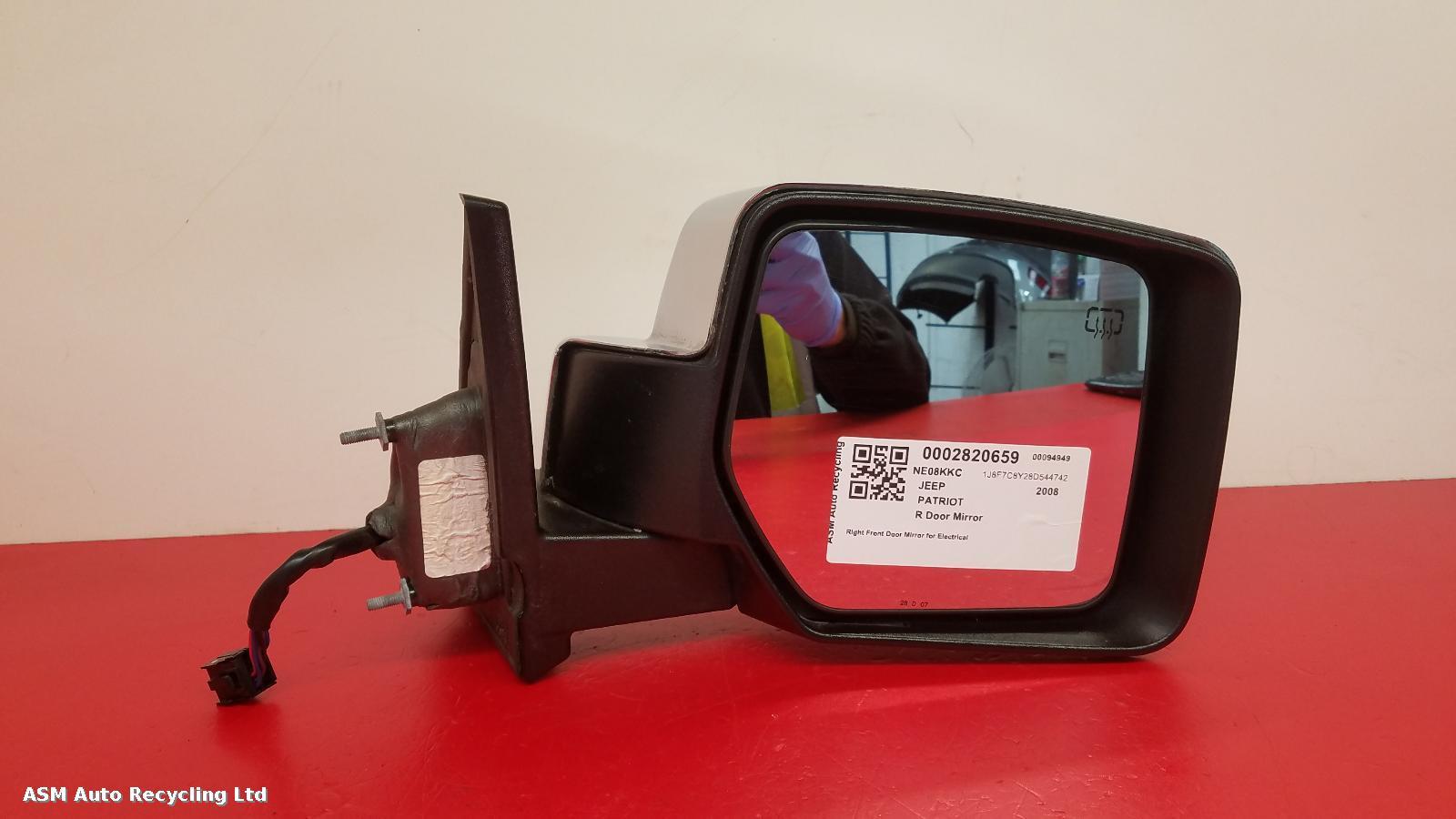 View Auto part R Door Mirror Jeep Patriot 2008