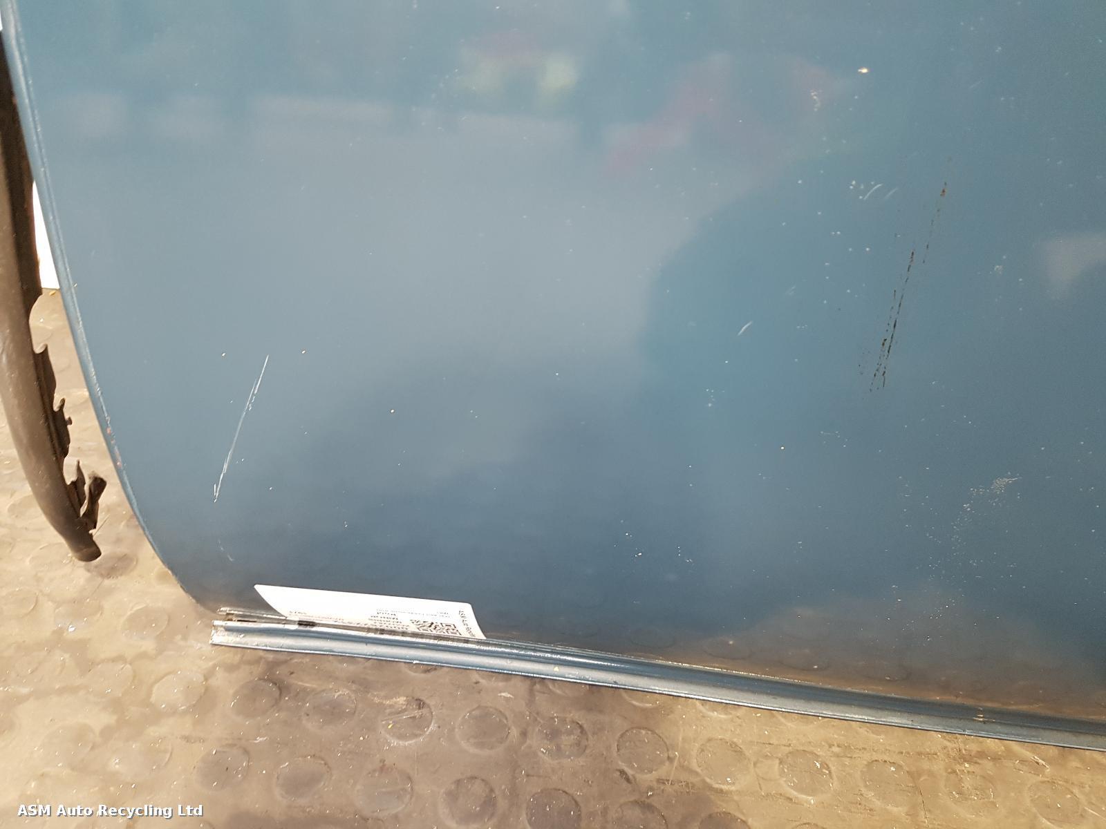 View Auto part Roof Morris Minor 1971