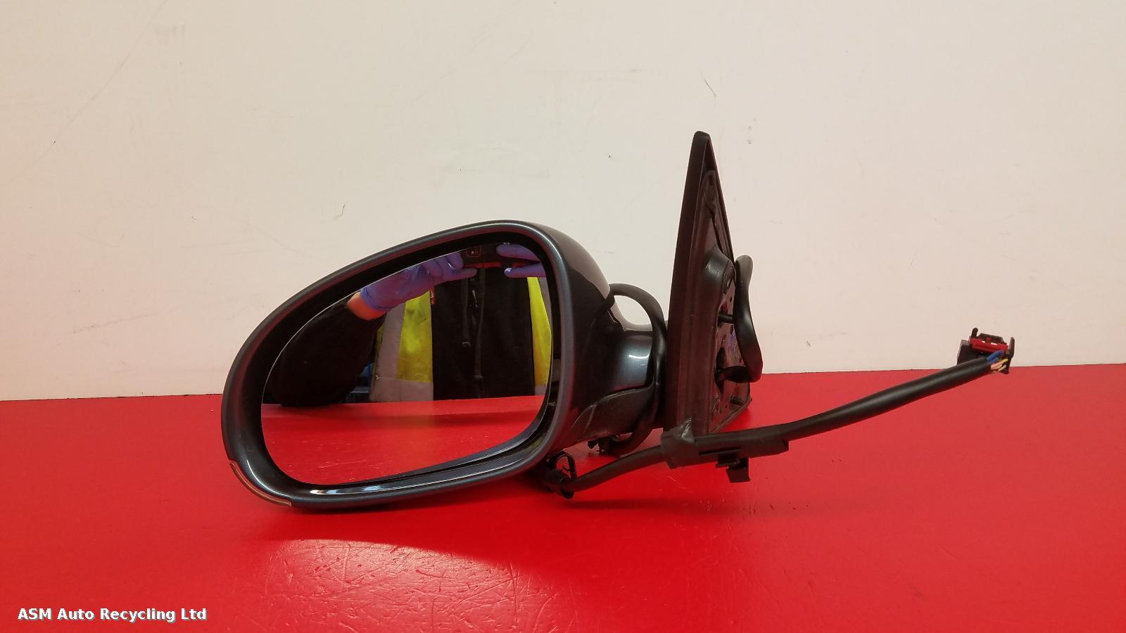 View Auto part L Door Mirror Volkswagen Eos 2008