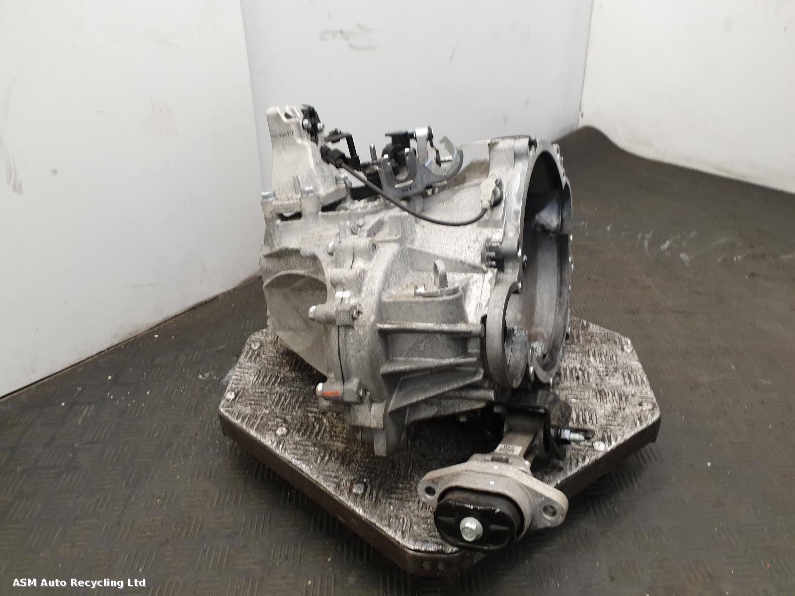 View Auto part Gearbox Kia Stonic 2020