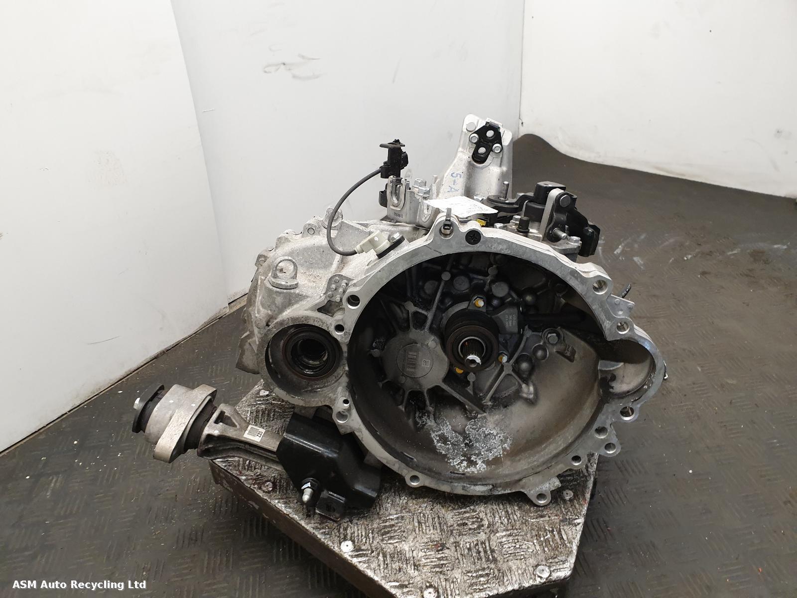 View Auto part Gearbox Kia Stonic 2020