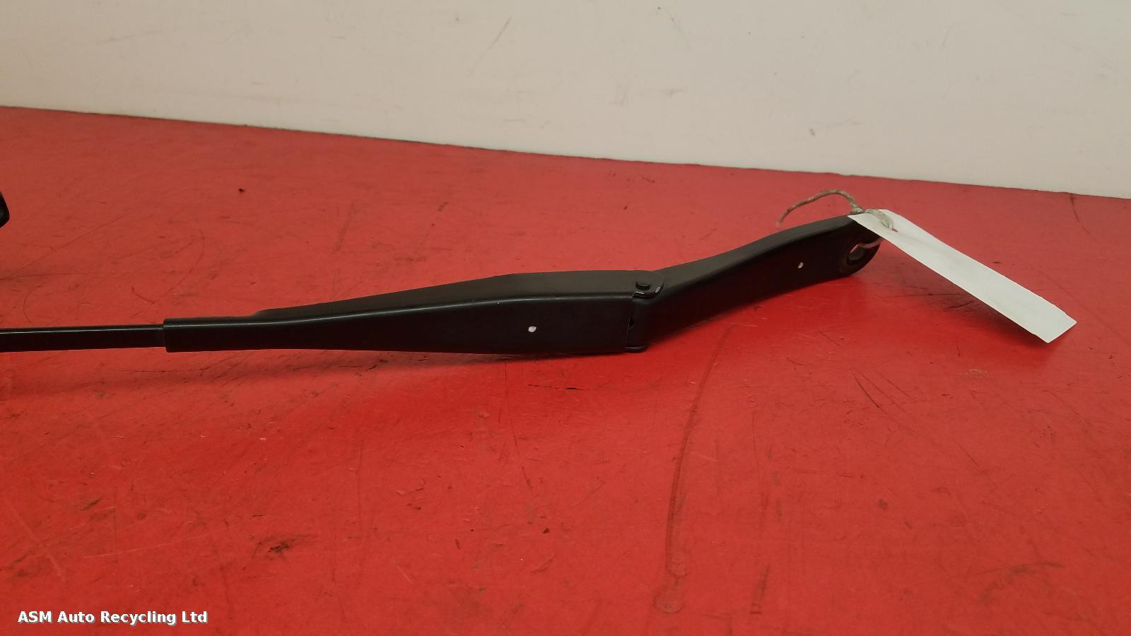 View Auto part Wiper Arm Vauxhall Astra 2010