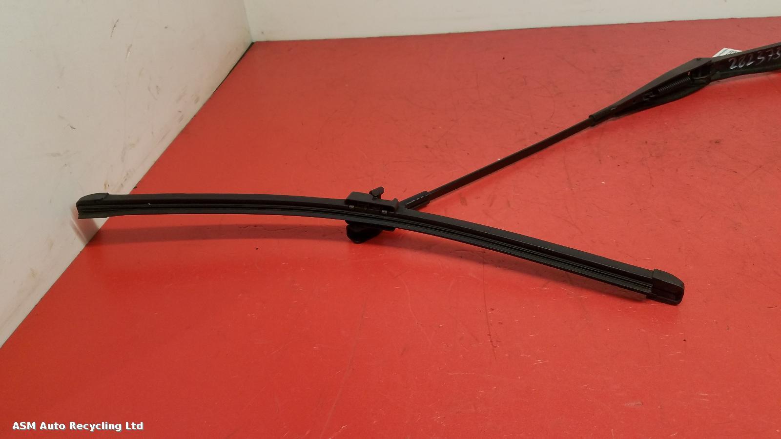 View Auto part Wiper Arm Vauxhall Astra 2010