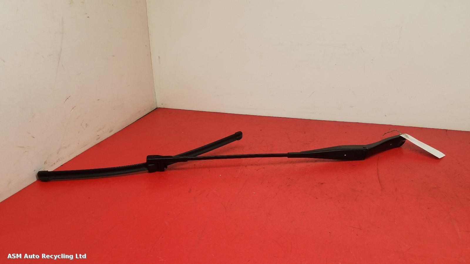 View Auto part Wiper Arm Vauxhall Astra 2010
