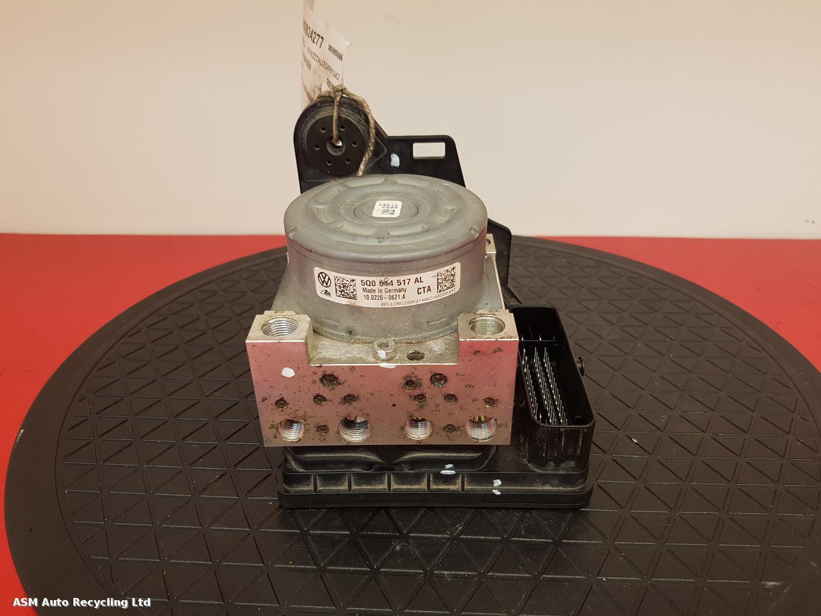 View Auto part ABS Pump/Modulator Volkswagen Golf 2016