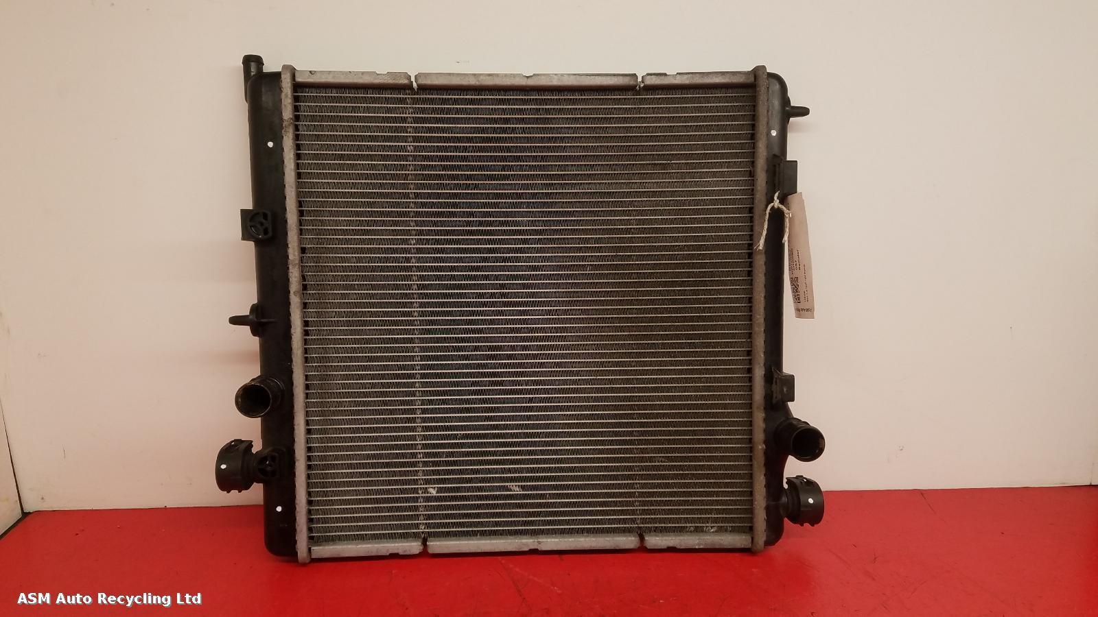 View Auto part Radiator Citroen Ds3 2013