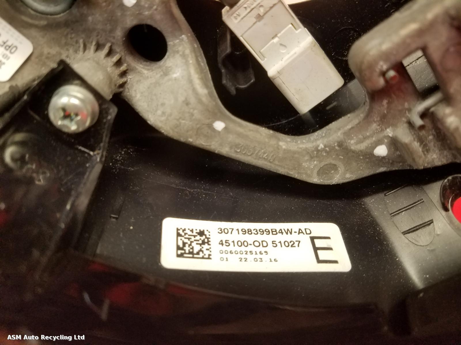 View Auto part Steering Wheel Toyota Yaris 2016