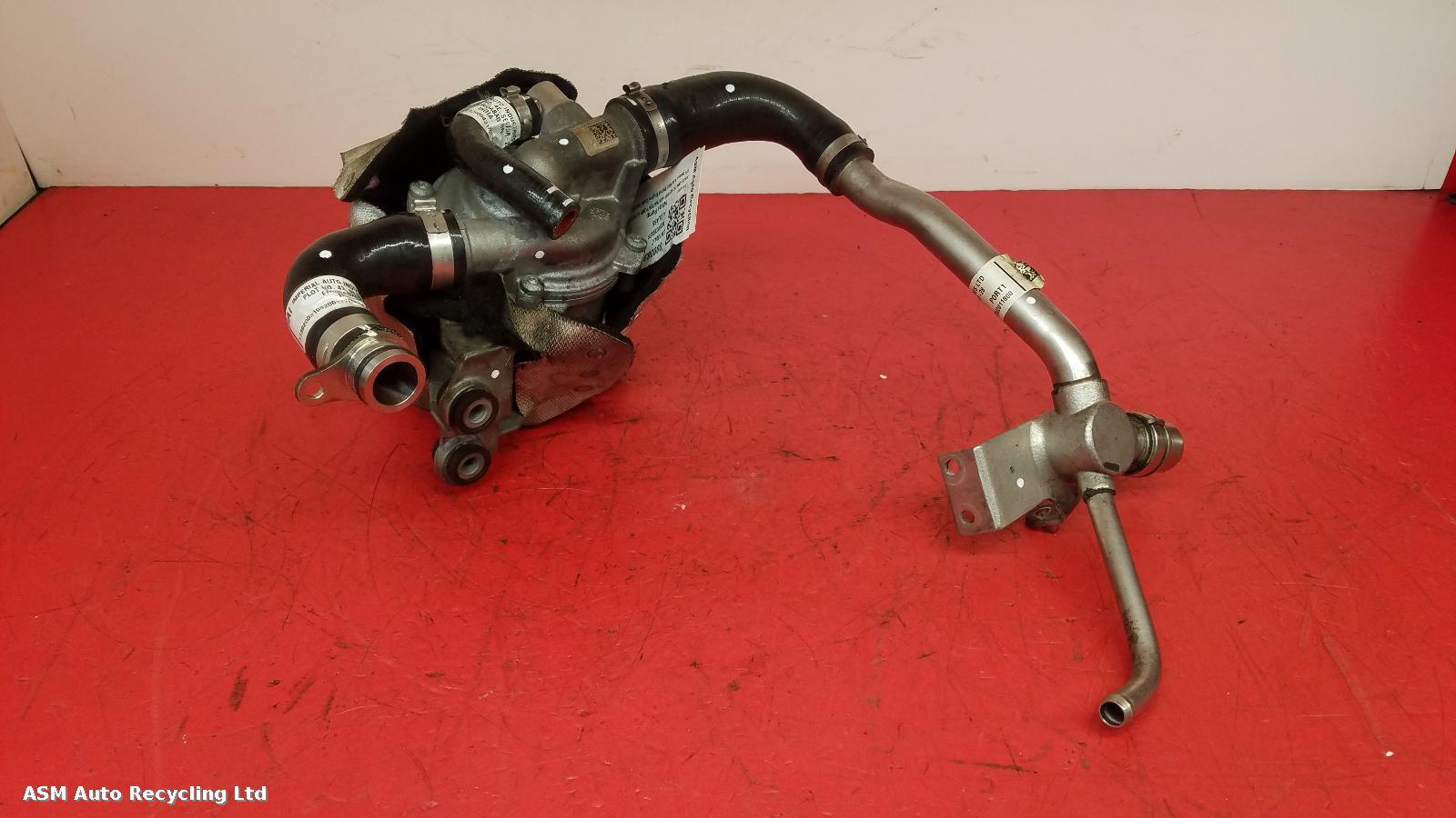 View Auto part Water Pump Mercedes A Class 2020
