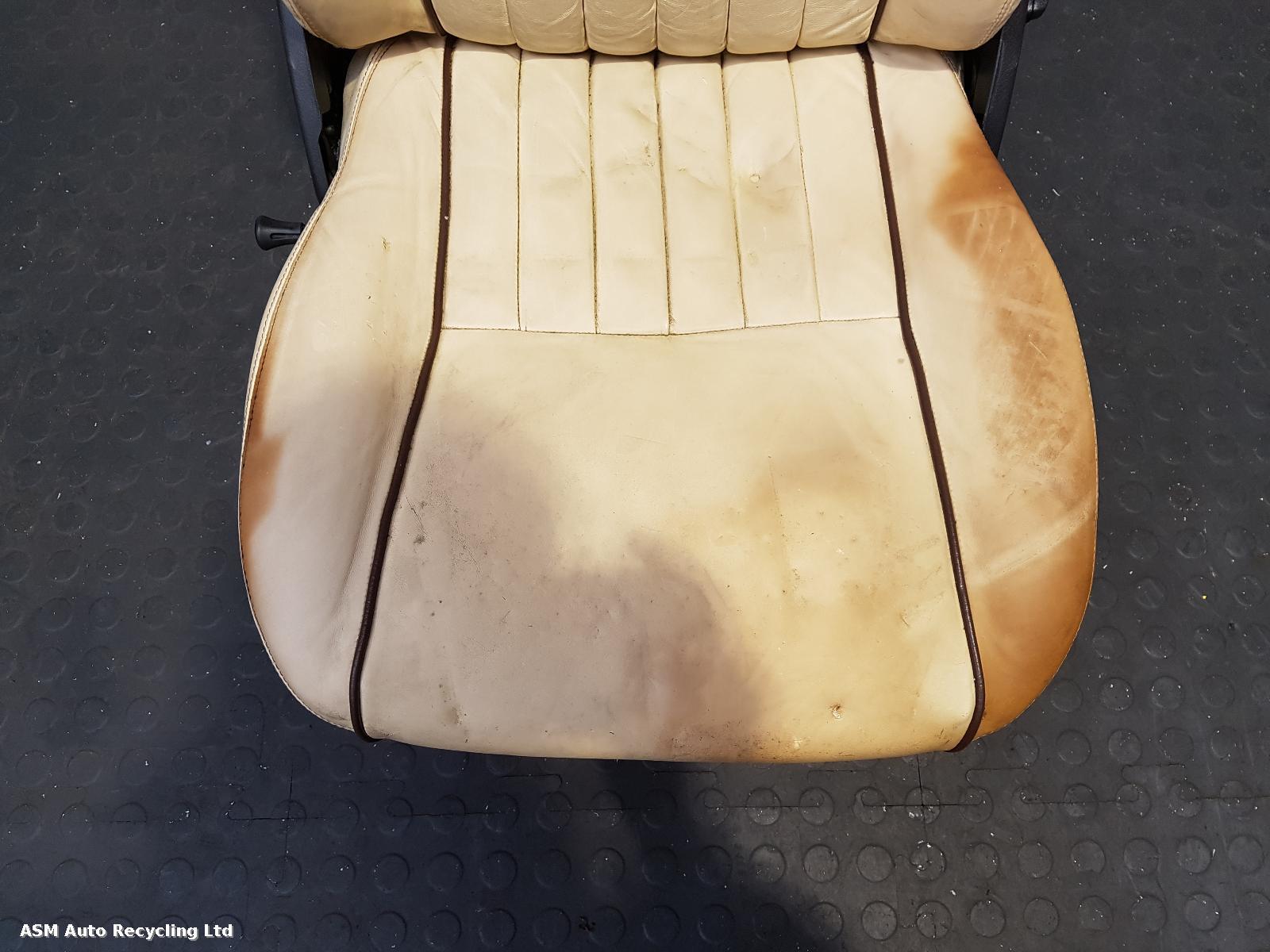View Auto part Complete Interior Rover Mini 1987