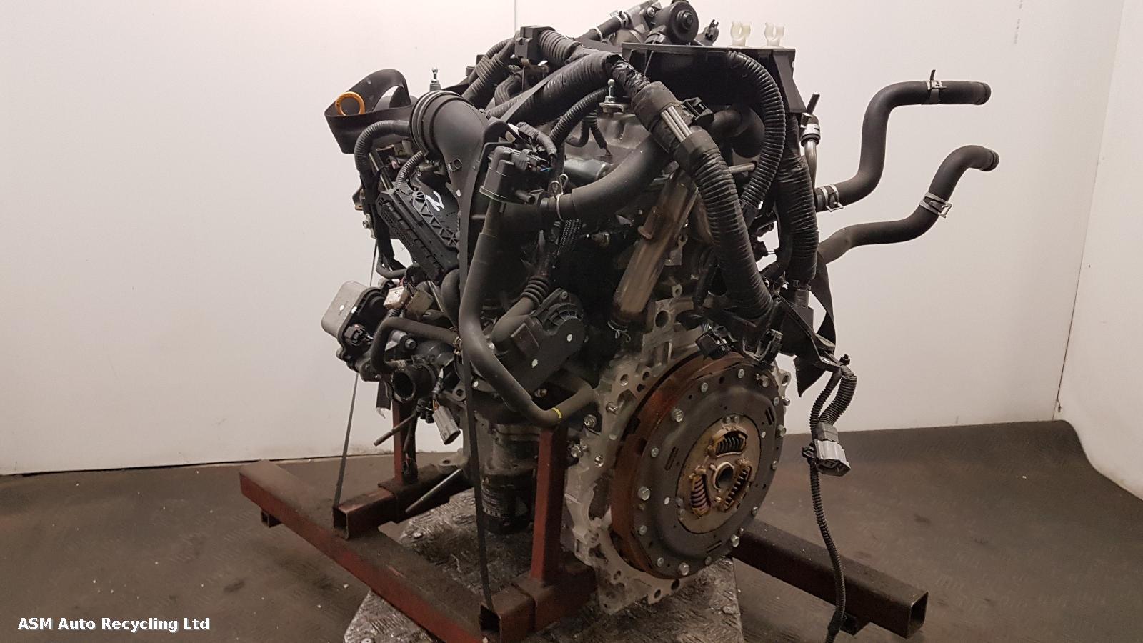 View Auto part Engine Toyota Yaris 2016
