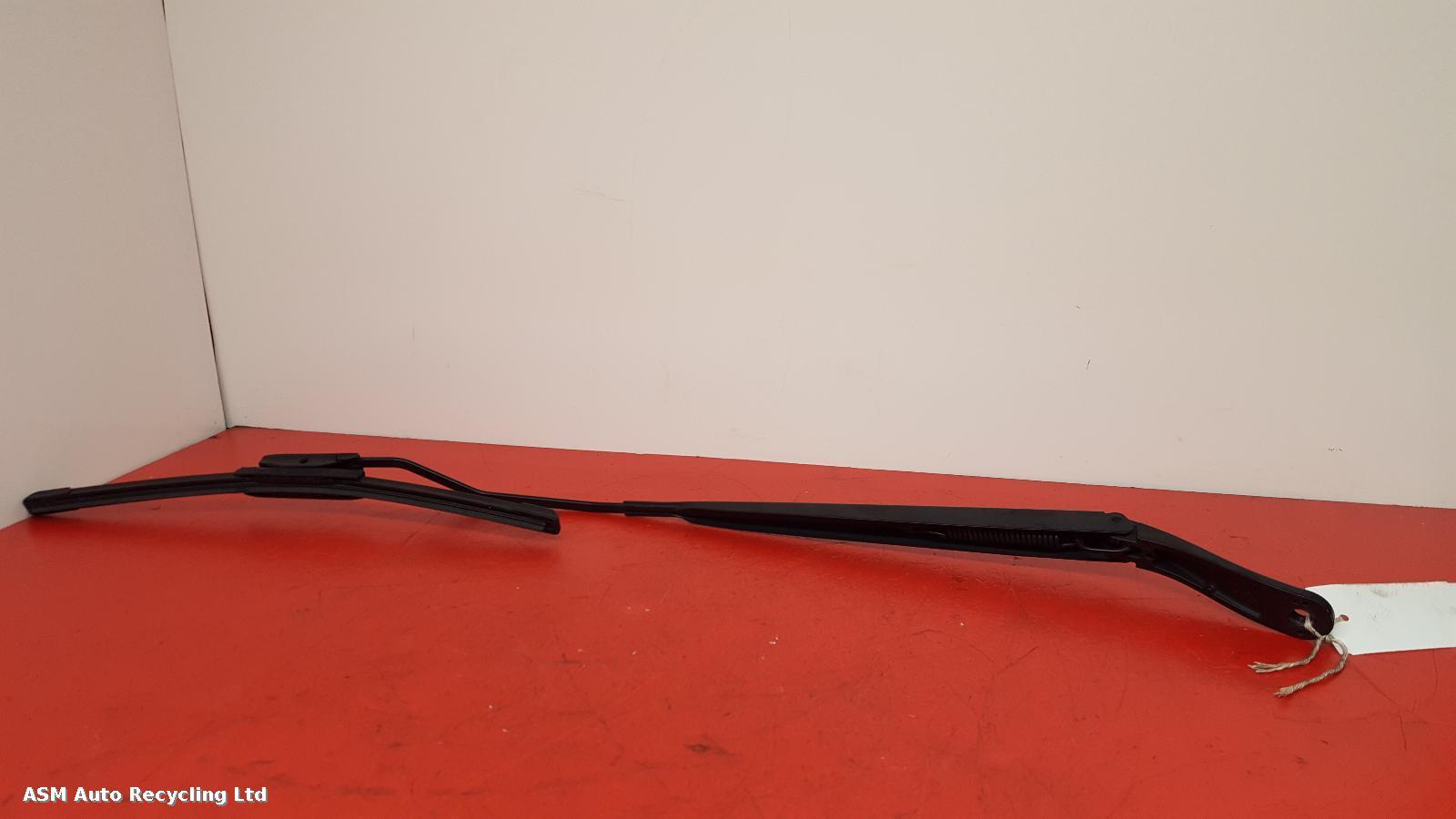 View Auto part Wiper Arm Citroen Ds3 2014