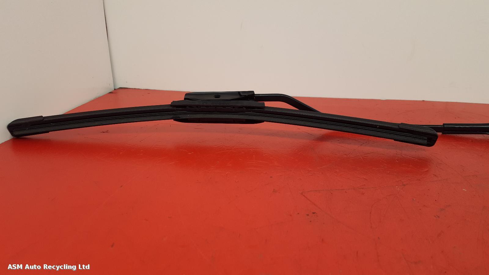 View Auto part Wiper Arm Citroen Ds3 2014