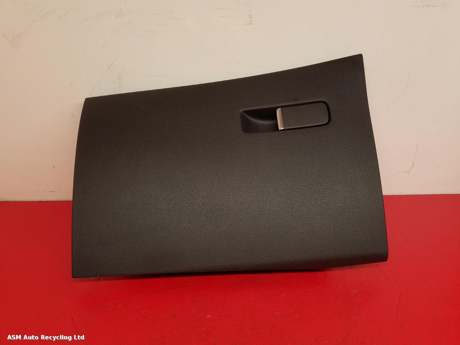 View Auto part Glove Box Mg Hs 2020