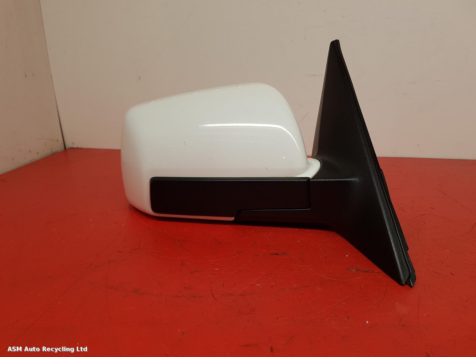 View Auto part R Door Mirror Kia Soul 2011