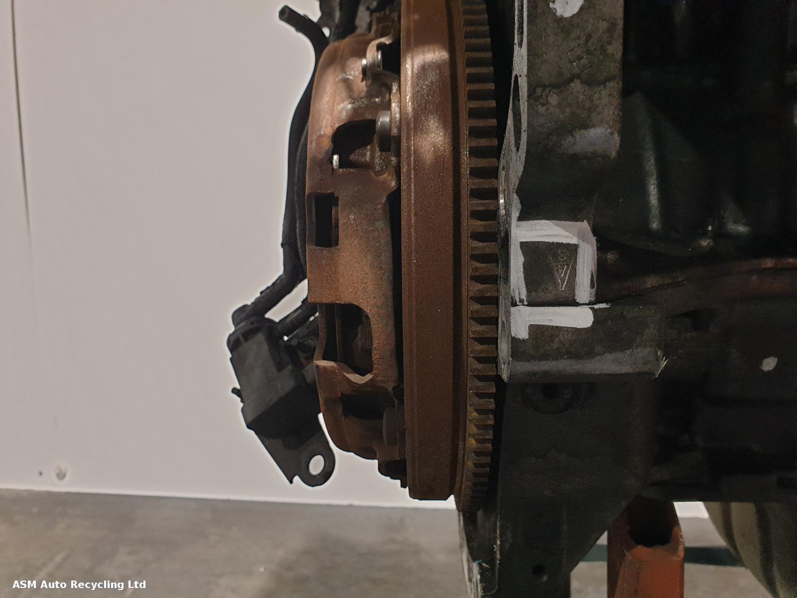 View Auto part Engine Peugeot 208 2014