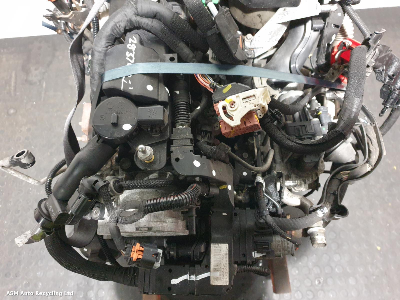 View Auto part Engine Peugeot 208 2014