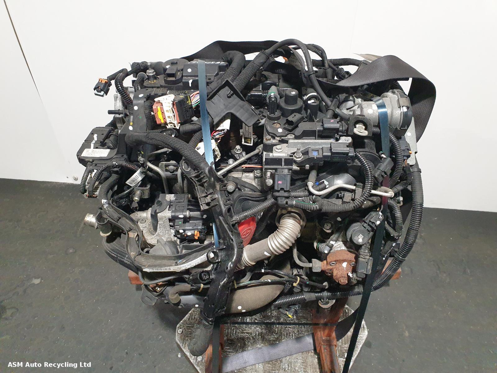 View Auto part Engine Peugeot 208 2014