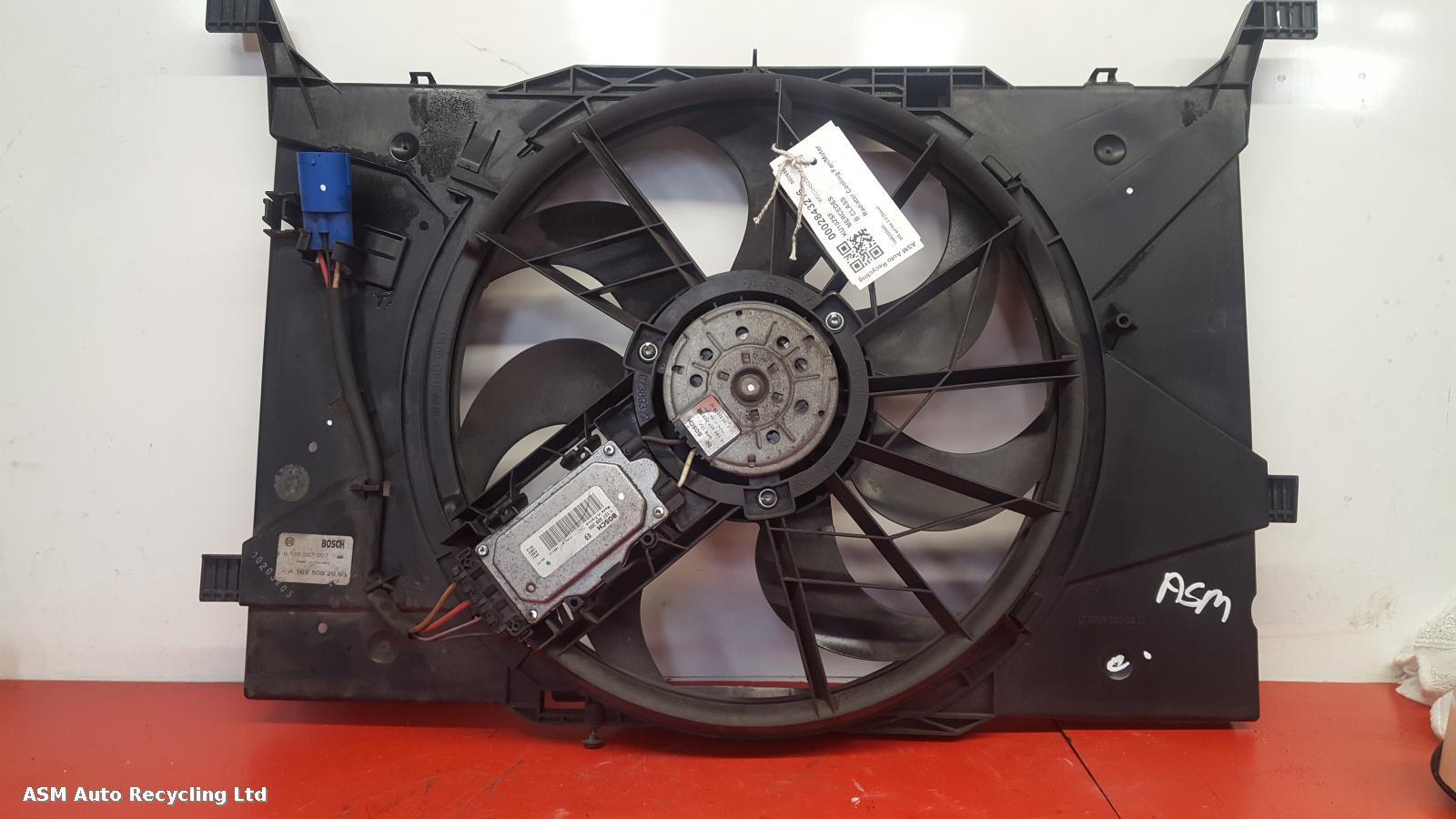 View Auto part Engine Cooling Motor Mercedes B Class 2010