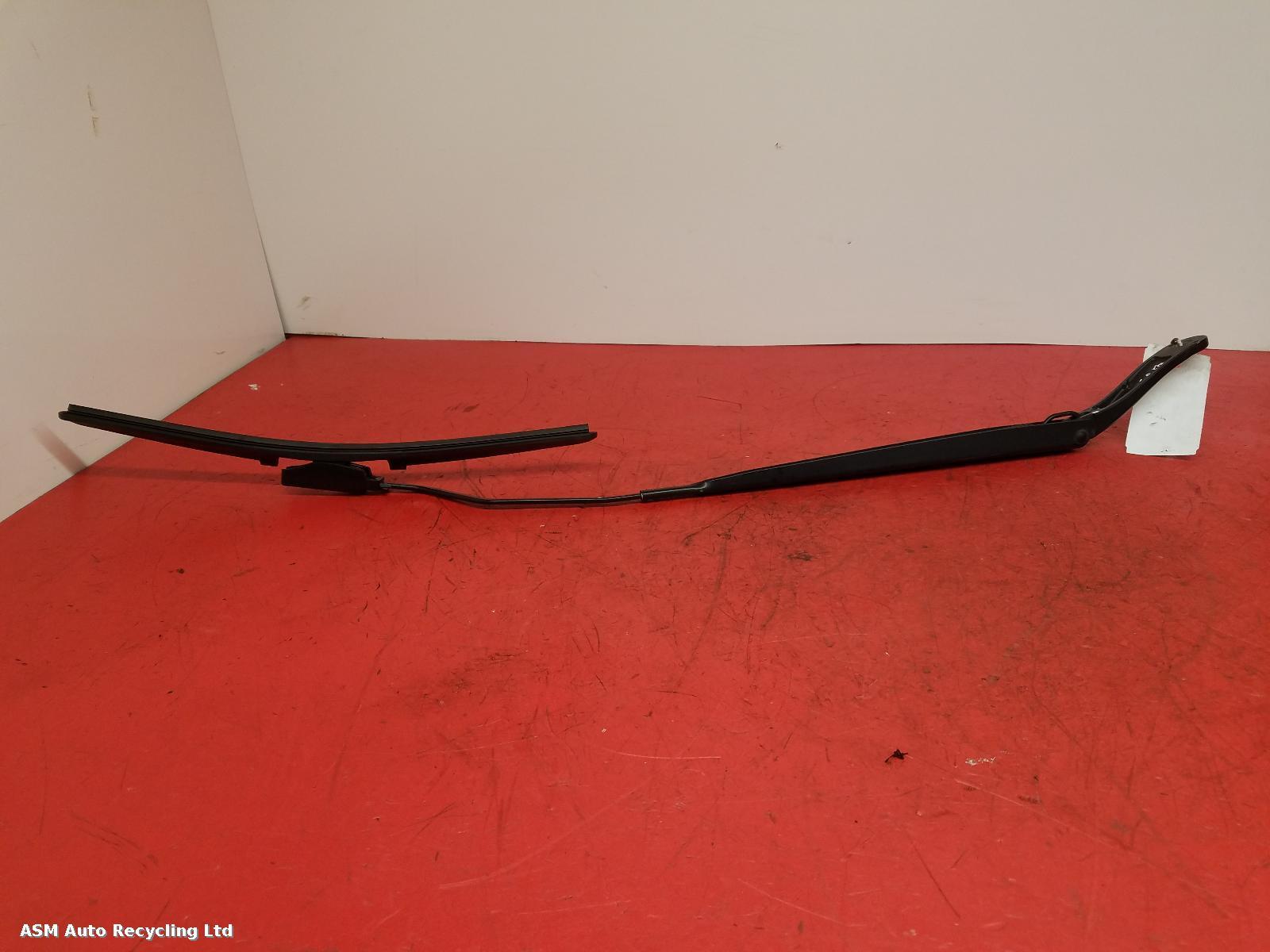 View Auto part Wiper Arm Citroen Ds3 2014