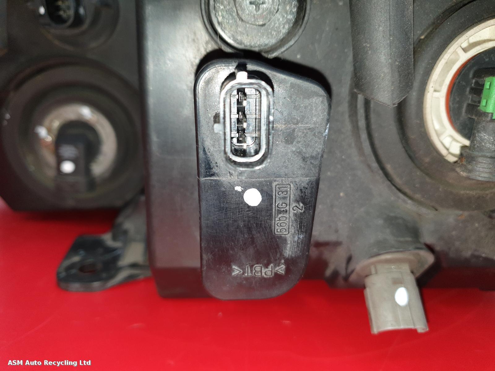 View Auto part R Headlamp Dodge Journey 2010