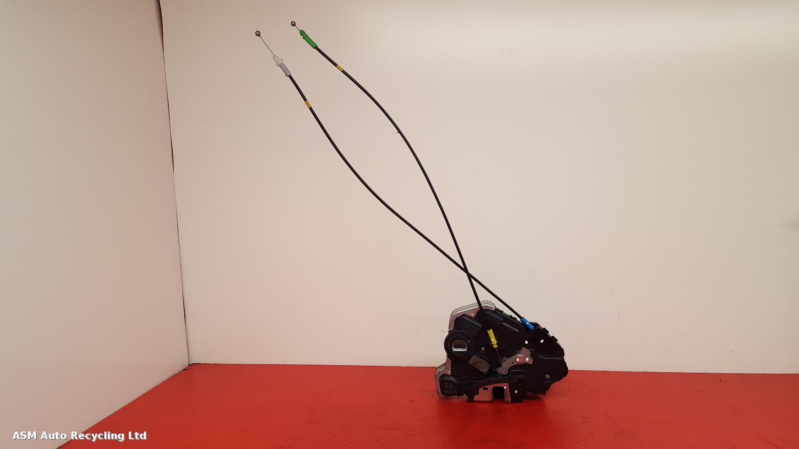 View Auto part Door Lock Assembly Toyota Auris 2010