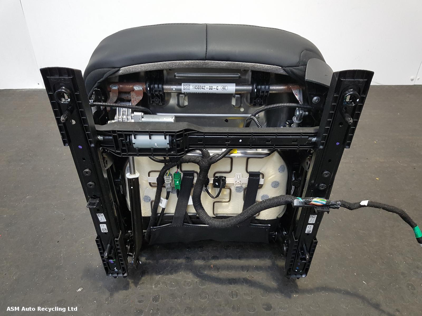 View Auto part Complete Interior Tesla Model 3 2019