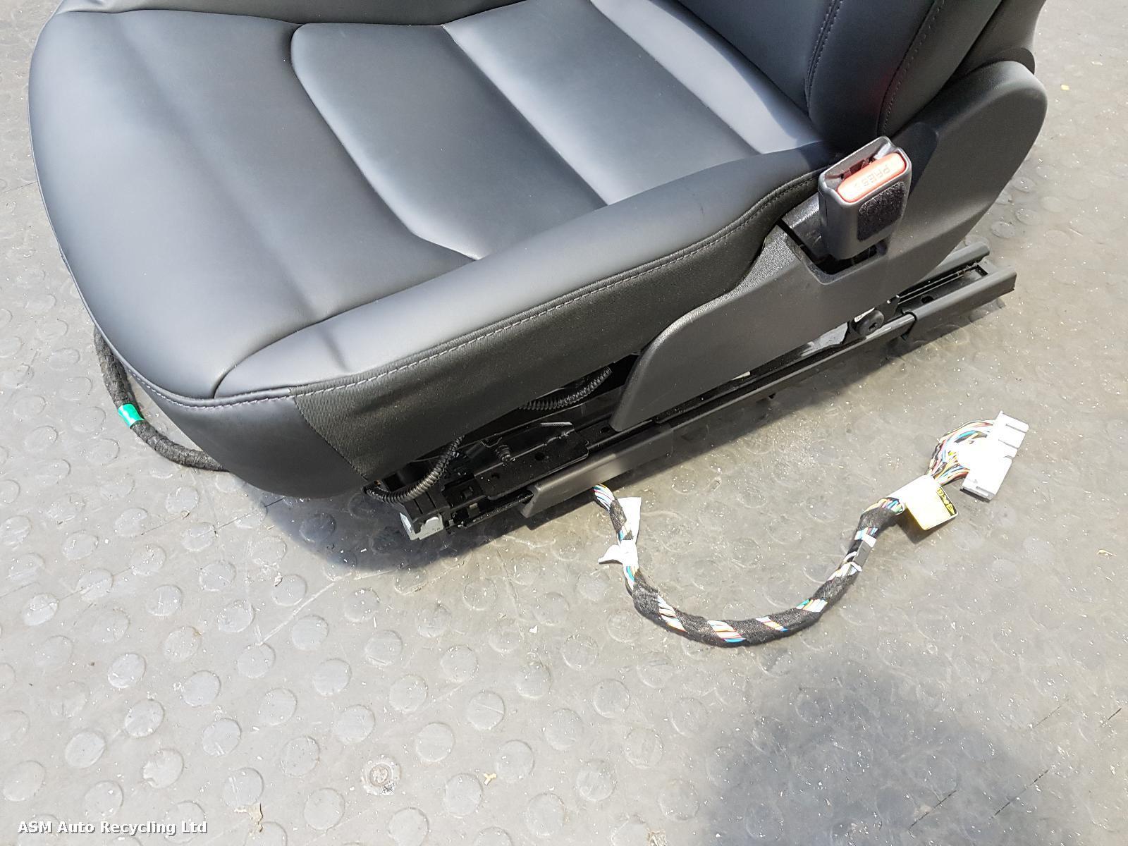 View Auto part Complete Interior Tesla Model 3 2019