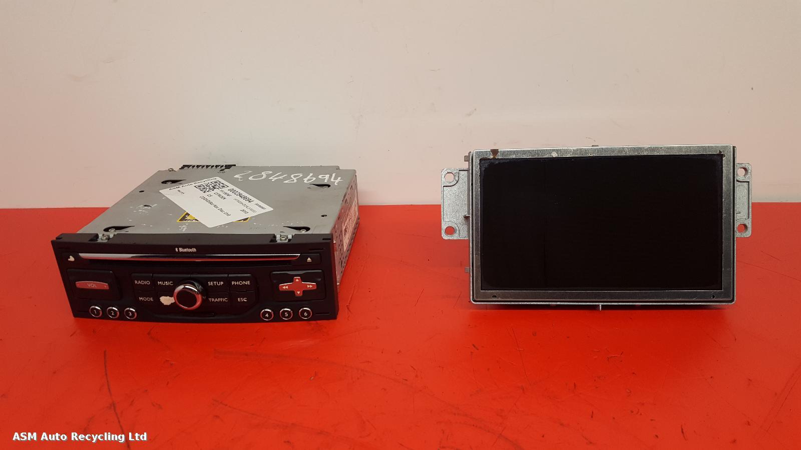 View Auto part CD Changer Citroen C5 2010