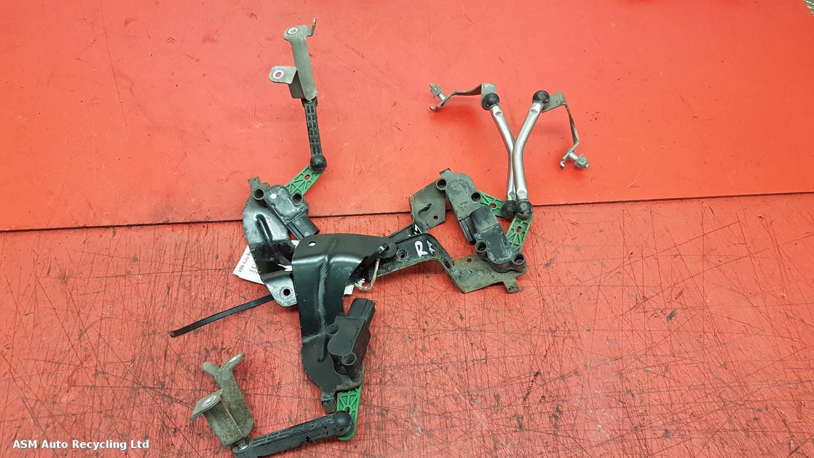 View Auto part Misc Bracket Audi Tt 2015