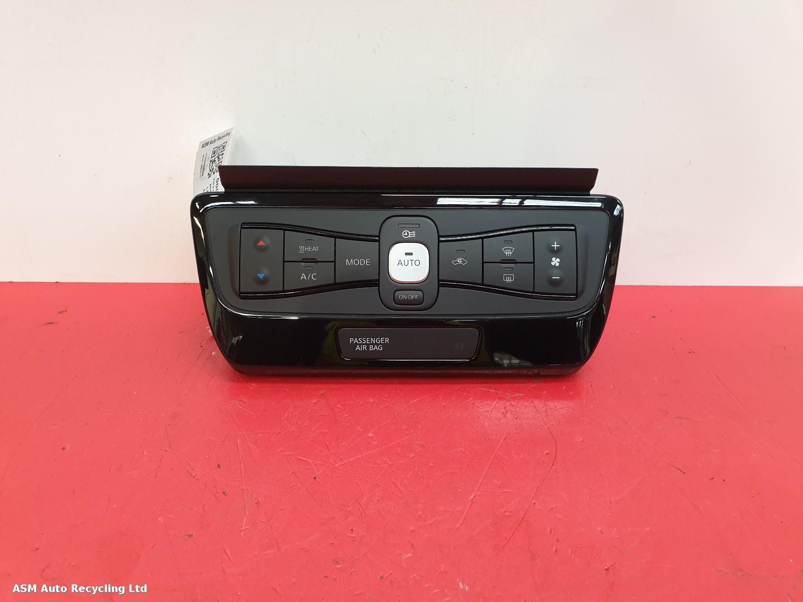 View Auto part Heater/AC Controller Nissan Leaf 2021