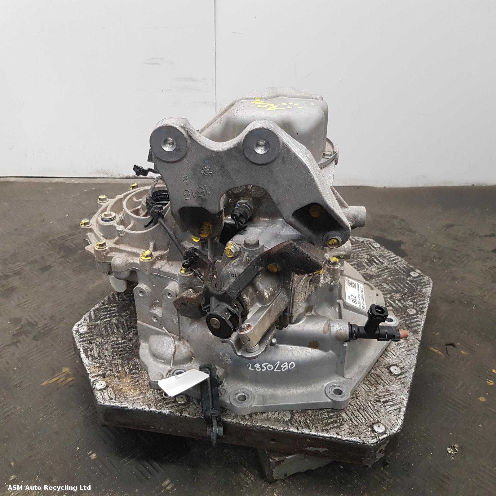 View Auto part Gearbox Vauxhall Viva 2016